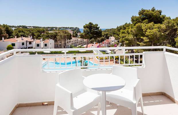 Prenota in anticipo! Hotel ILUNION Menorca Cala Galdana